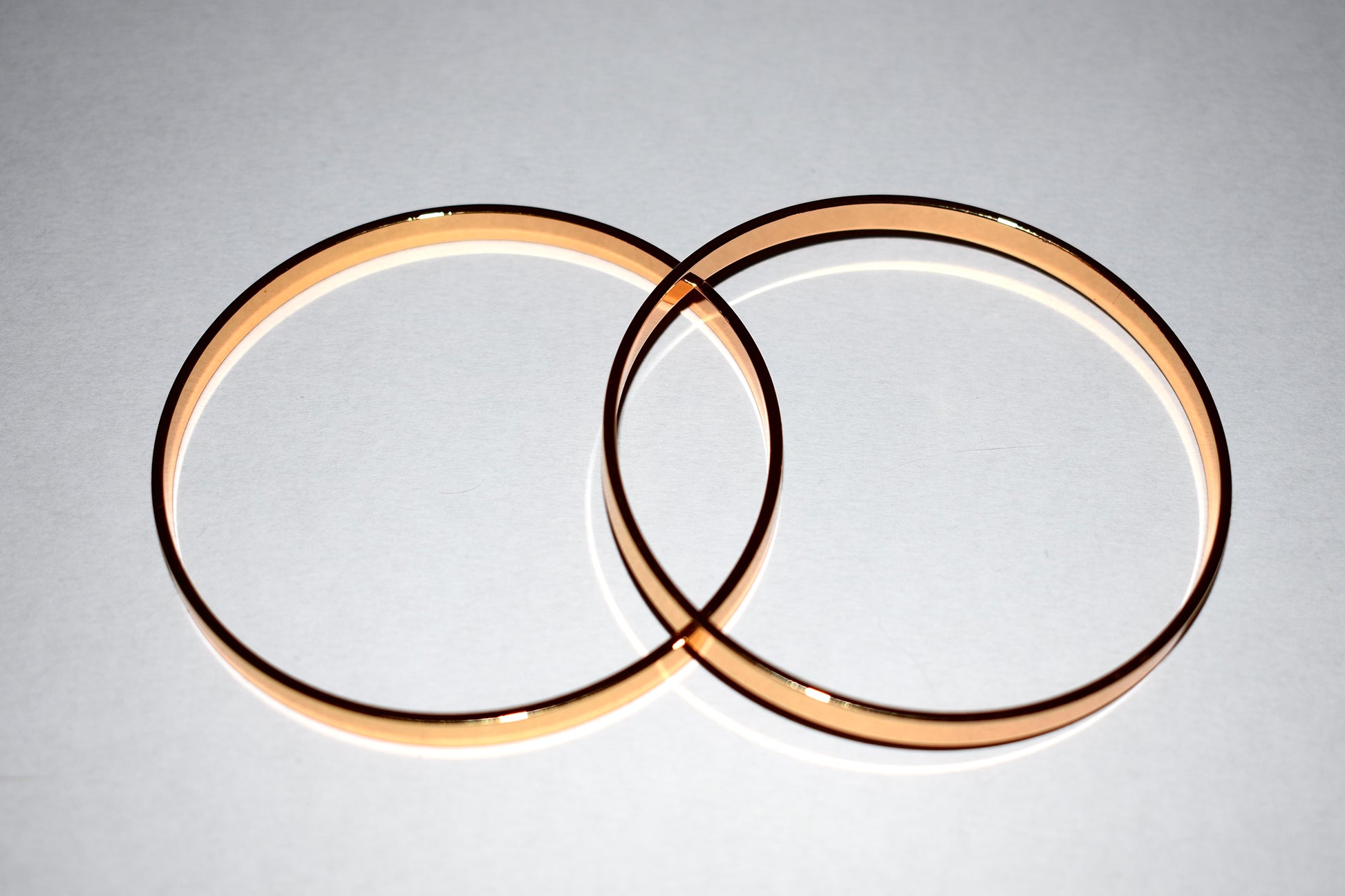 Polished Gold Bangles – Classic Elegance
